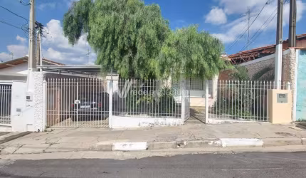 Casa com 3 quartos à venda na Rua Joaquim José dos Santos Camargo, 53, Jardim García, Campinas, 106 m2 por R$ 450.000