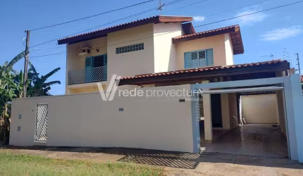 Casa com 3 quartos à venda na Avenida Tancredo Neves, 582, Jardim Rezek, Artur Nogueira, 190 m2 por R$ 650.000