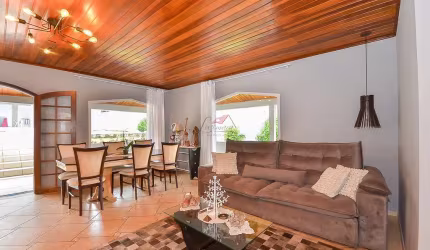 Casa com 3 quartos à venda na Rua Rosy de Carvalho Neme, 169, Planta Vila Iraí, Piraquara, 460 m2 por R$ 2.500.000