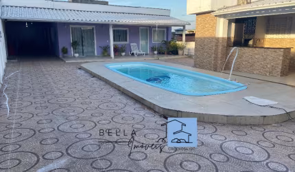 Casa com 3 quartos e Piscina + kitnet em Banco de Areia - Mesquita, RJ