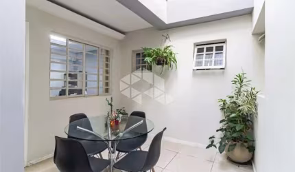 CASA SOBRADO COMERCIAL EM PERDIZES