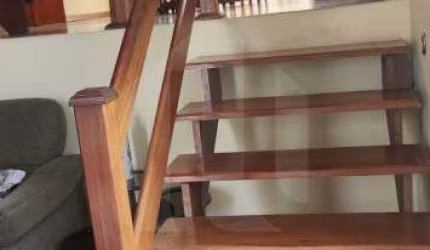 CASA EM CONDOMÍNIO FECHADO EM JANDIRA 308M² A/C PISICINA