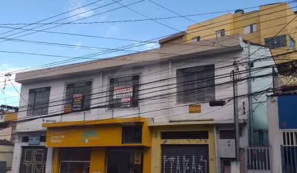Prédio comercial com 200m2, em São Paulo, Jardim São Luiz,  estão divididos em 08 salas com banheiros e janelas, piso frio