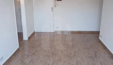 Apartamento 70m²  à venda com 2 dormitórios e 1 vaga fixa coberta