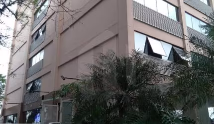 Sala comercial 41m² em condomínio comercial.
