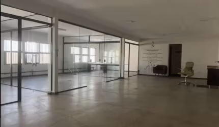 EXCELENTE PONTO COMERCIAL - LOJA E SALAS  PARA LOCAÇÃO OU VENDA