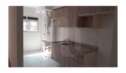 Apartamento de 74m² para aluguel - Jardim Tupanci, Barueri