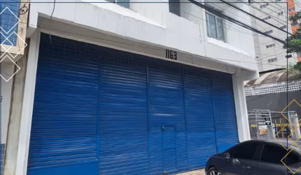 Disponível para aluga-se, galpão com 340 m² na Pedreira.