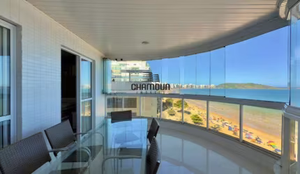 Apartamento a Beira Mar com 3 quartos, 1 suite e 2 vagas de garagem.