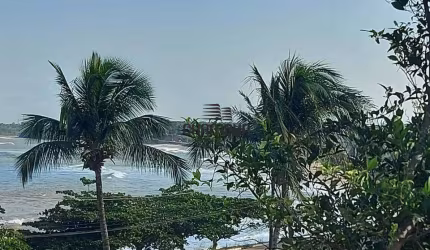 Terreno à venda, em Guarapari em Meaípe