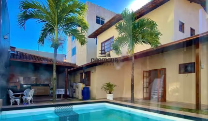 Casa Duplex em Guarapari, 06 quartos, 3 Suites, Praia do Morro.