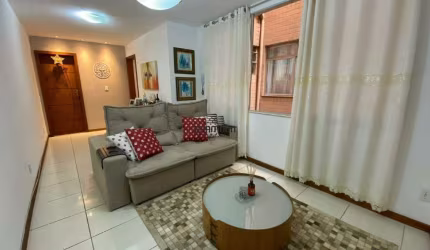Apartamento mobiliado e decorado de 2 quartos para Locação no Centro de Guarapari/ES.