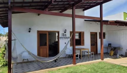 Casa moderna com design elegante e funcional, perfeita para quem busca conforto