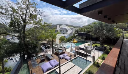 Casa em condomínio fechado com 5 quartos à venda na de Bertiogga, --, Marina Guarujá, Guarujá por R$ 27.000.000