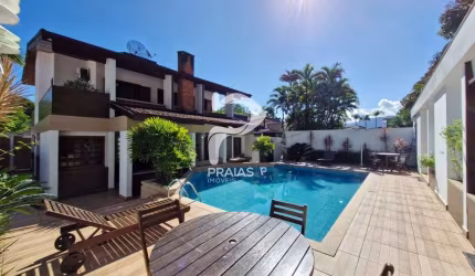Casa em condomínio fechado com 8 quartos à venda na Passeio Tipuana, --, Riviera, Bertioga por R$ 4.750.000