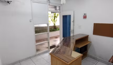 Aluga-se Sala comercial no bairro Gonzaga em Santos/SP
