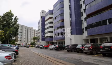 Vende Apartamento 230m² Duplex 4 quartos Asa Norte Brasília
