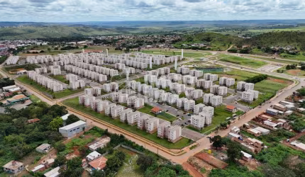 Carla Nunes-CRECI 31697- (61) 991238436 Vende Apartamento 125m² em Crixá, São Sebastião - R$110 mil