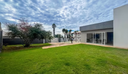 Casa em Arniqueira: 4 Dormitórios e 420m² por R$1.380.000