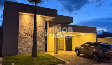 Casa à Venda em Ponte Alta Norte, Gama-DF, 400m², 3 Suítes