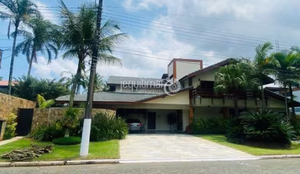 Casa em condomínio fechado com 4 quartos à venda no Jardim Acapulco, Guarujá  por R$ 3.700.000