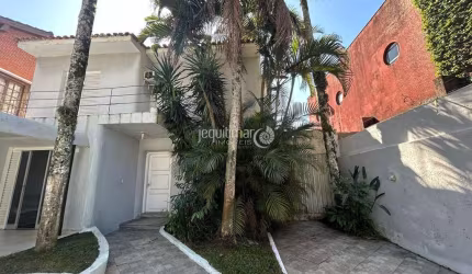 Casa com 6 quartos à venda no Balneário Praia do Pernambuco, Guarujá  por R$ 950.000