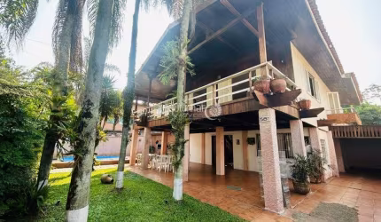 Casa com 4 quartos à venda na Enseada, Guarujá  por R$ 750.000