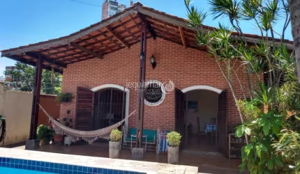 Casa com 3 quartos à venda na Enseada, Guarujá  por R$ 750.000