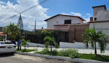 OPORTUNIDADE! EXCELENTE PARA MORADIA OU COMÉRCIO