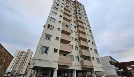 Apartamento 2 quartos com elevador e sacada