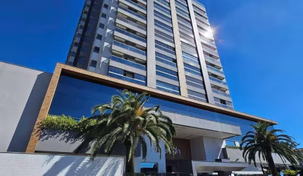 Apartamento 3 suítes Beira Mar Estreito - Florianópolis