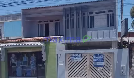 Casa Para Alugar com 5 quartos 2 suítes no bairro Grageru em Aracaju