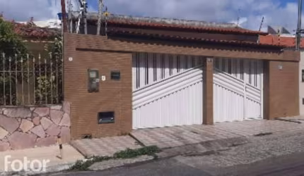 BELA CASA 3/4 BAIRRO LUZIA
