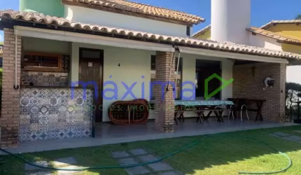 Casa em Condomínio a beira mar.