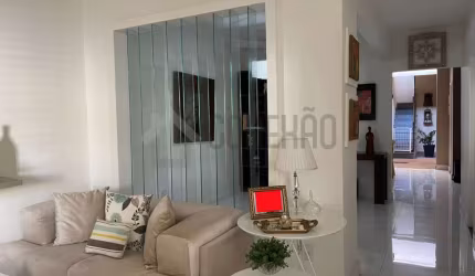 Casa duplex no bairro Aeroporto