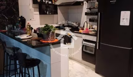 Vende-se casa no Albano Franco com 2 quartos