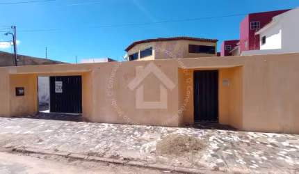 Vende-se casa no Coroa do Meio com 6 quartos
