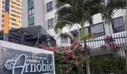 Vende-se apartamento no CONDOMÍNIO PADRE ARNÓBIO no Bairro Luzia em Aracaju-SE