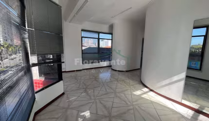 Conjunto Comercial, Vila Mathias, Santos - R$ 370 mil, Cod: 7307