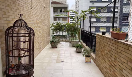 Apartamento com 3 dorms, Gonzaga, Santos - R$ 2.35 mi, Cod: 7427