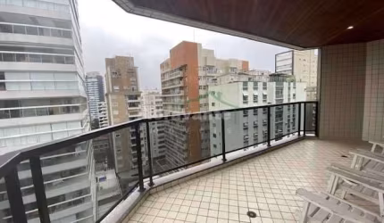 Apartamento com 3 suítes vende no Gonzaga.