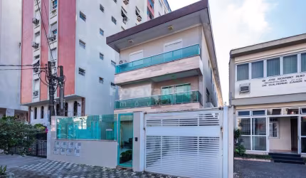Casa de Condomínio com 3 dorms, Gonzaga, Santos