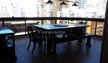 APARTAMENTO GIGANTE NO GONZAGA - 5 SUITES E VARANDA GOURMET