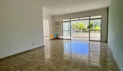 Apartamento com 176m² no Costa Azul