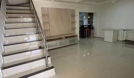 Casa com 4 quartos à venda na Miguel Belai Filho, 001, Jardim Everest, Maringá por R$ 850.000