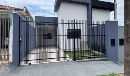 Casa com 3 quartos à venda na Horalino José de Moraes, 001, Conjunto Habitacional Requião, Maringá por R$ 330.000