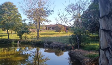Exelente chácara à Venda