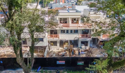 Casa com 3 quartos à venda na Rua Otávio Francisco Dias, 58, Água Verde, Curitiba por R$ 1.350.000