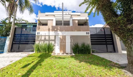 Casa com 3 quartos à venda na Rua Pará, 221, Água Verde, Curitiba por R$ 1.279.547