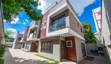 Casa em condomínio fechado com 3 quartos à venda na Rua Maranhão, 53, Água Verde, Curitiba por R$ 899.000